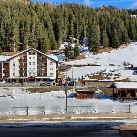 A 200 Metri Dalle Piste Da Sci Apartman *